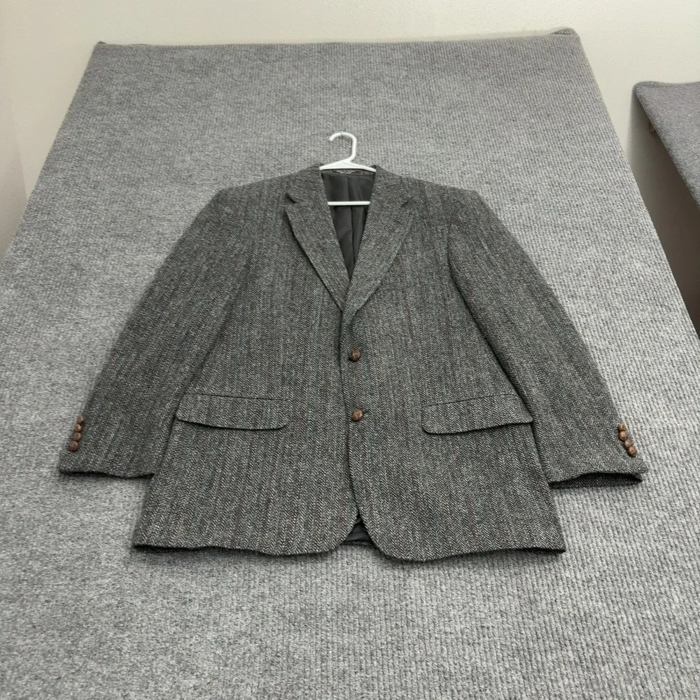 Vintage Harris Tweed Sport Coat Mens 42 Grey Wool Herringbone Blazer Classic